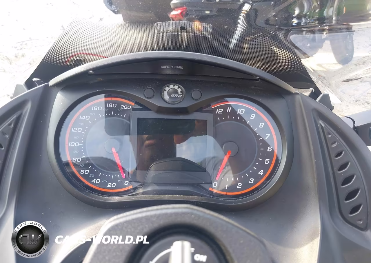 2013 Can-Am Spyder Roadster Rs-Rs-S VIN:2BXNABC15DV000209 - 7