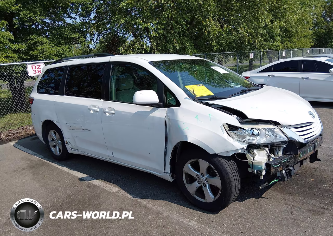 2015 Toyota Sienna Le 8 Passenger – zdjęcie 1 z 16