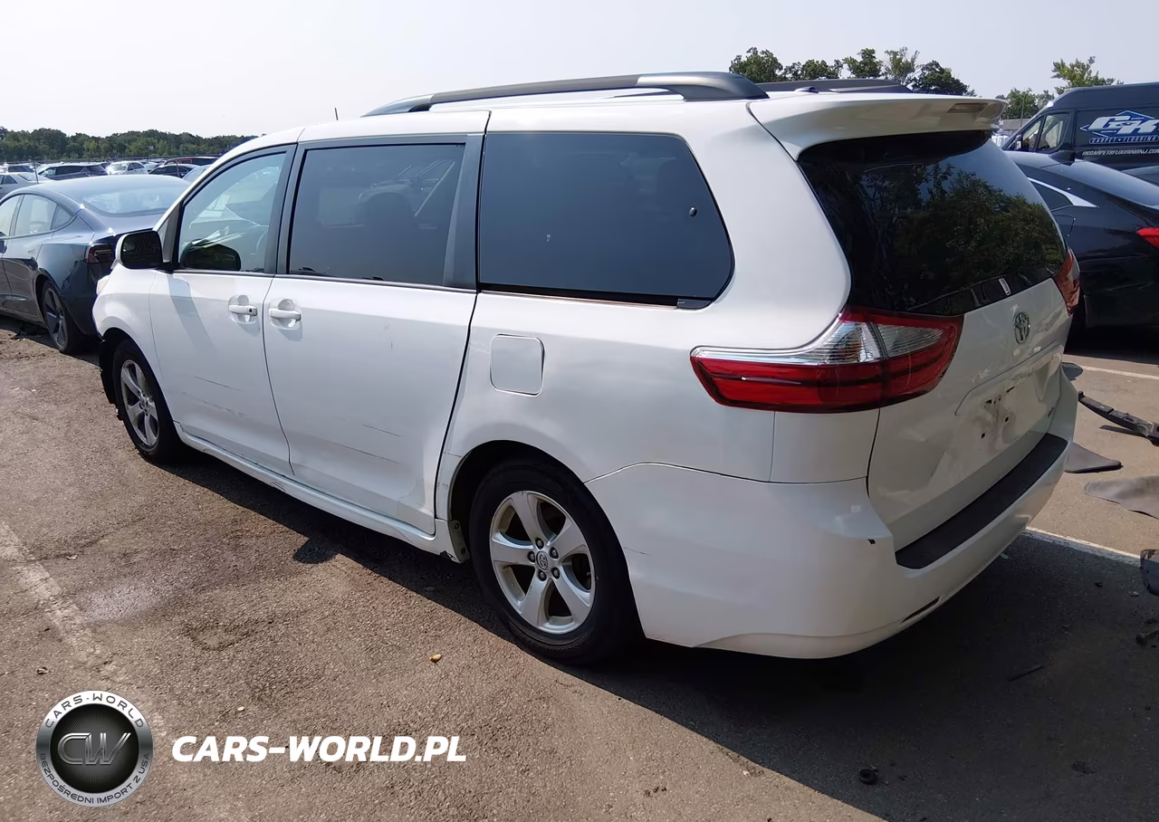 2015 Toyota Sienna Le 8 Passenger VIN:5TDKK3DC6FS618597 - 3