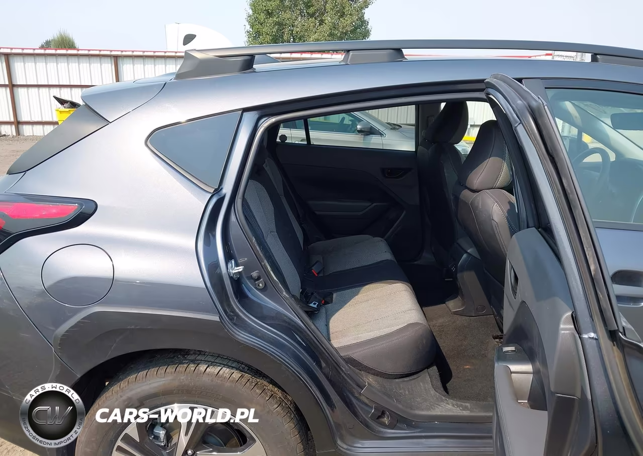 2024 Subaru Crosstrek Premium VIN:JF2GUADC6R8255927 - 8