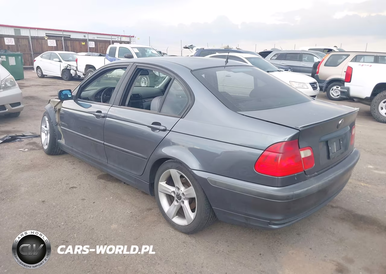 2000 BMW 323I VIN:WBAAM3347YFP77130 - 3