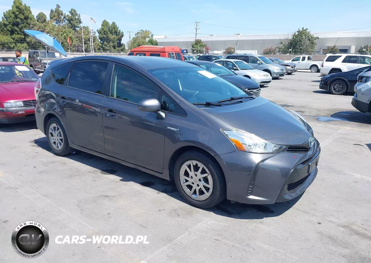 2016 Toyota Prius V Two – zdjęcie 1 z 16