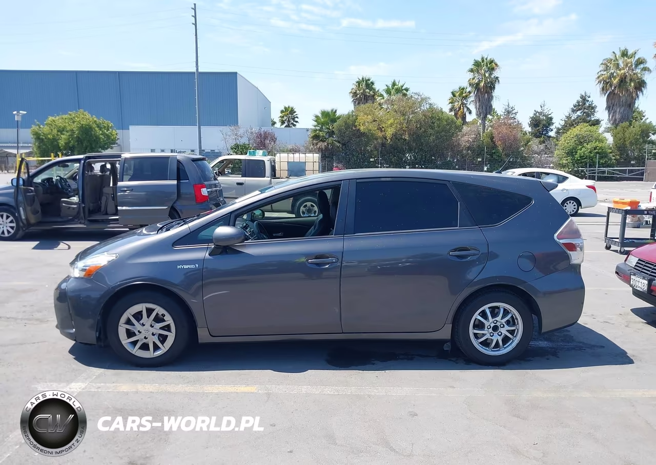 2016 Toyota Prius V Two VIN:JTDZN3EU5GJ055019 - 14