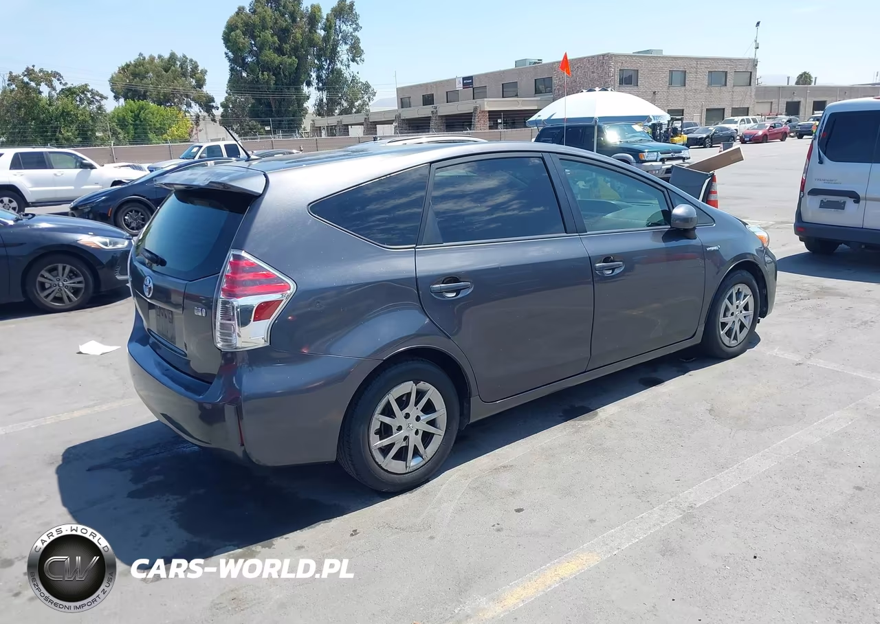 2016 Toyota Prius V Two VIN:JTDZN3EU5GJ055019 - 4