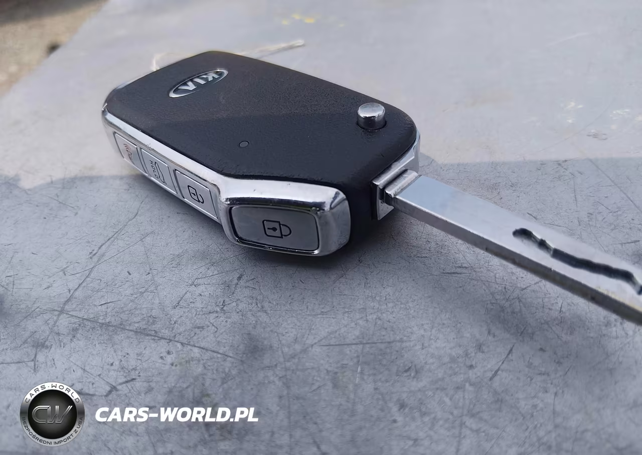 2019 Kia Forte S VIN:3KPF34AD7KE013963 - 11