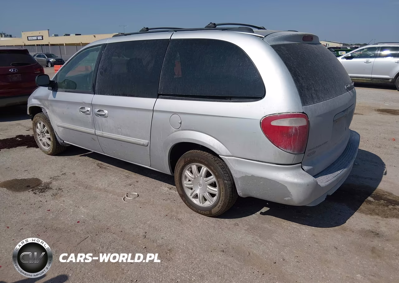 2005 Chrysler Town & Country Touring VIN:2C4GP54L65R481848 - 3