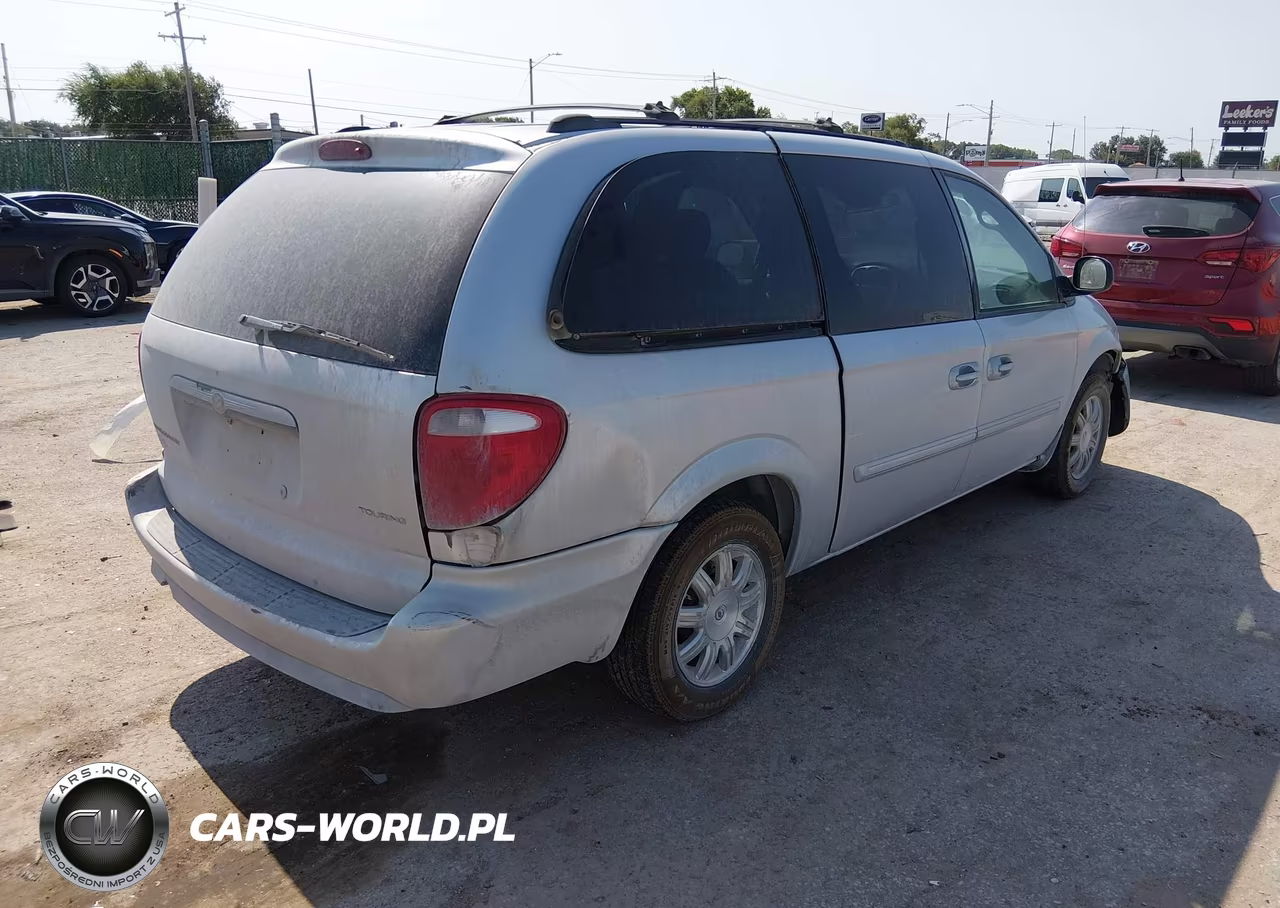 2005 Chrysler Town & Country Touring VIN:2C4GP54L65R481848 - 4