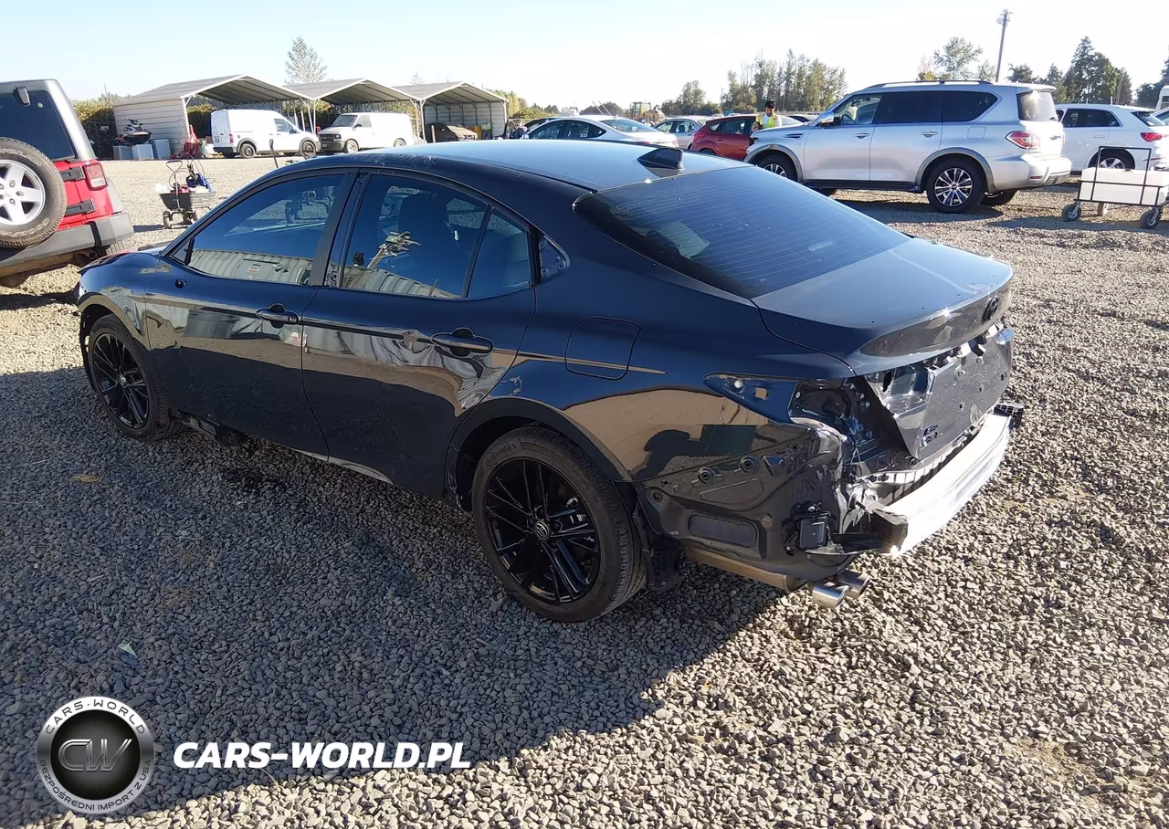2025 Toyota Camry Se VIN:4T1DBADKXSU538452 - 3