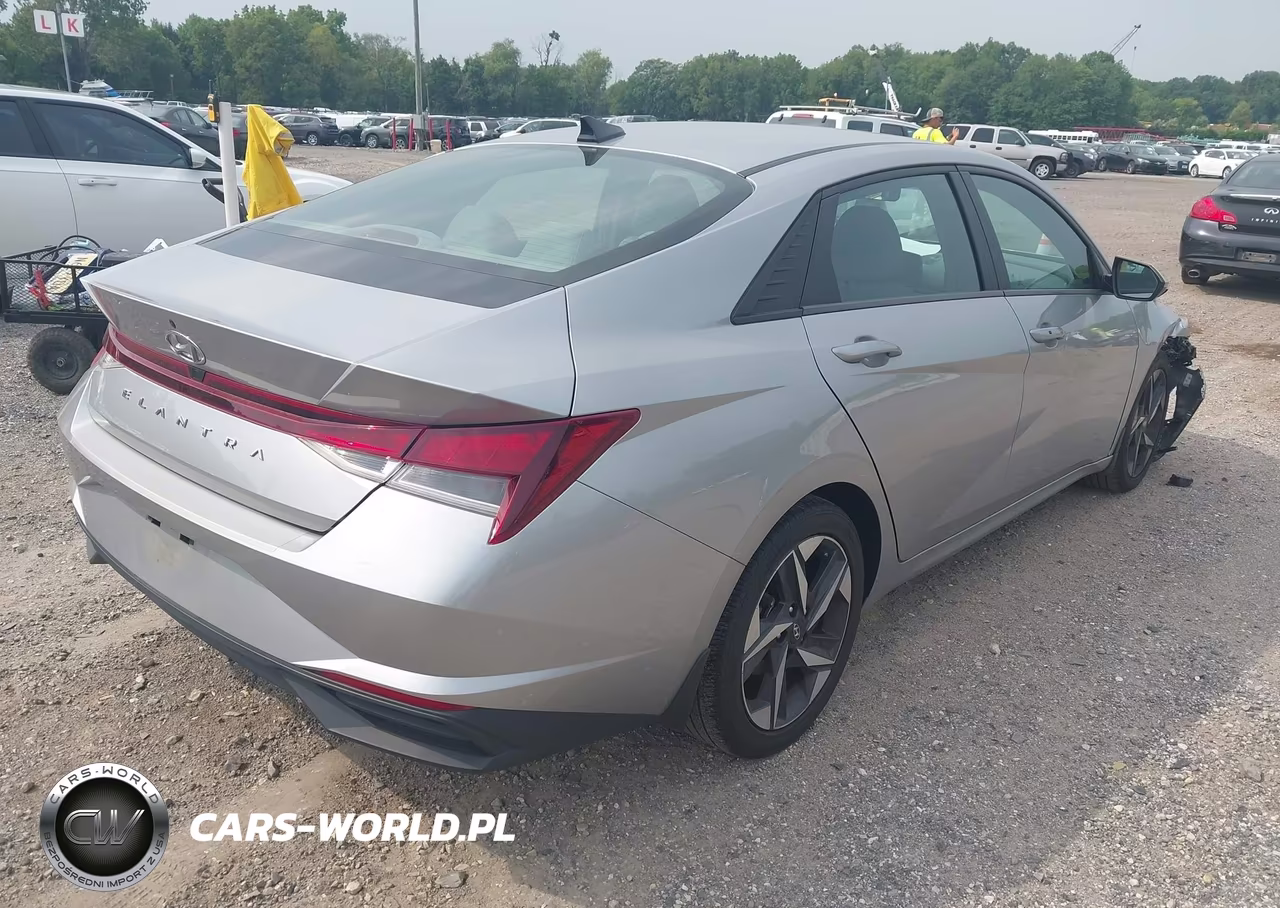 2023 Hyundai Elantra Sel VIN:5NPLS4AG1PH116282 - 4