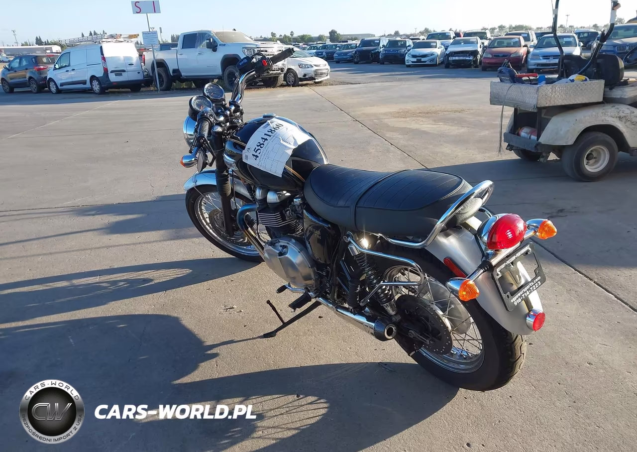 2014 Triumph Motorcycle Bonneville T100 VIN:SMT910K12ET619961 - 3