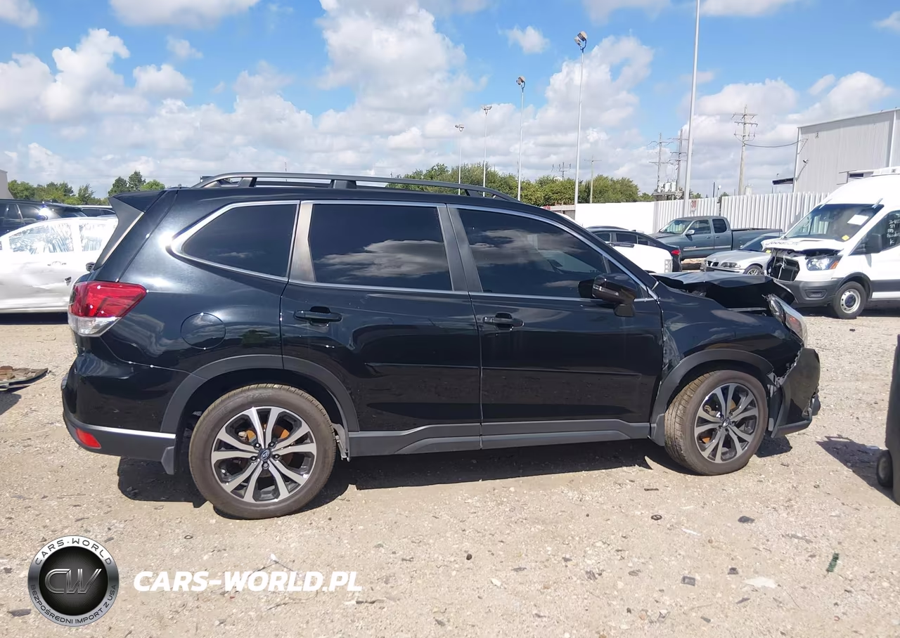 2023 Subaru Forester Limited VIN:JF2SKANC1PH417541 - 12
