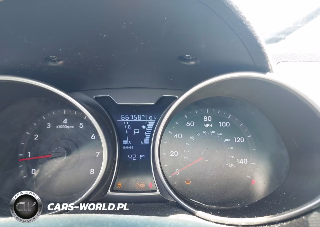 2017 Hyundai Veloster Value Edition VIN:KMHTC6ADXHU312111 - 7