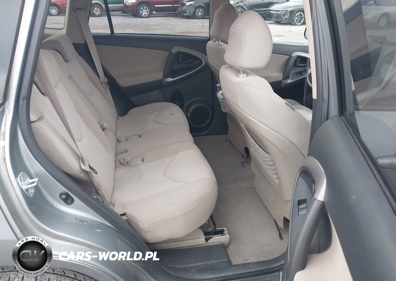 2007 Toyota Rav4 Limited VIN:JTMBD31V175075523 - 8