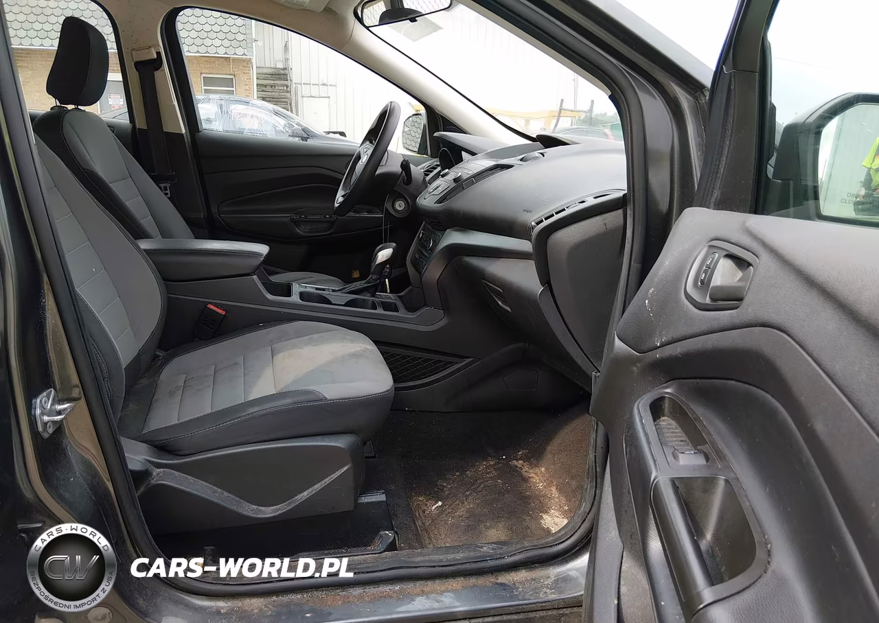 2019 Ford Escape S VIN:1FMCU0F77KUB97682 - 5