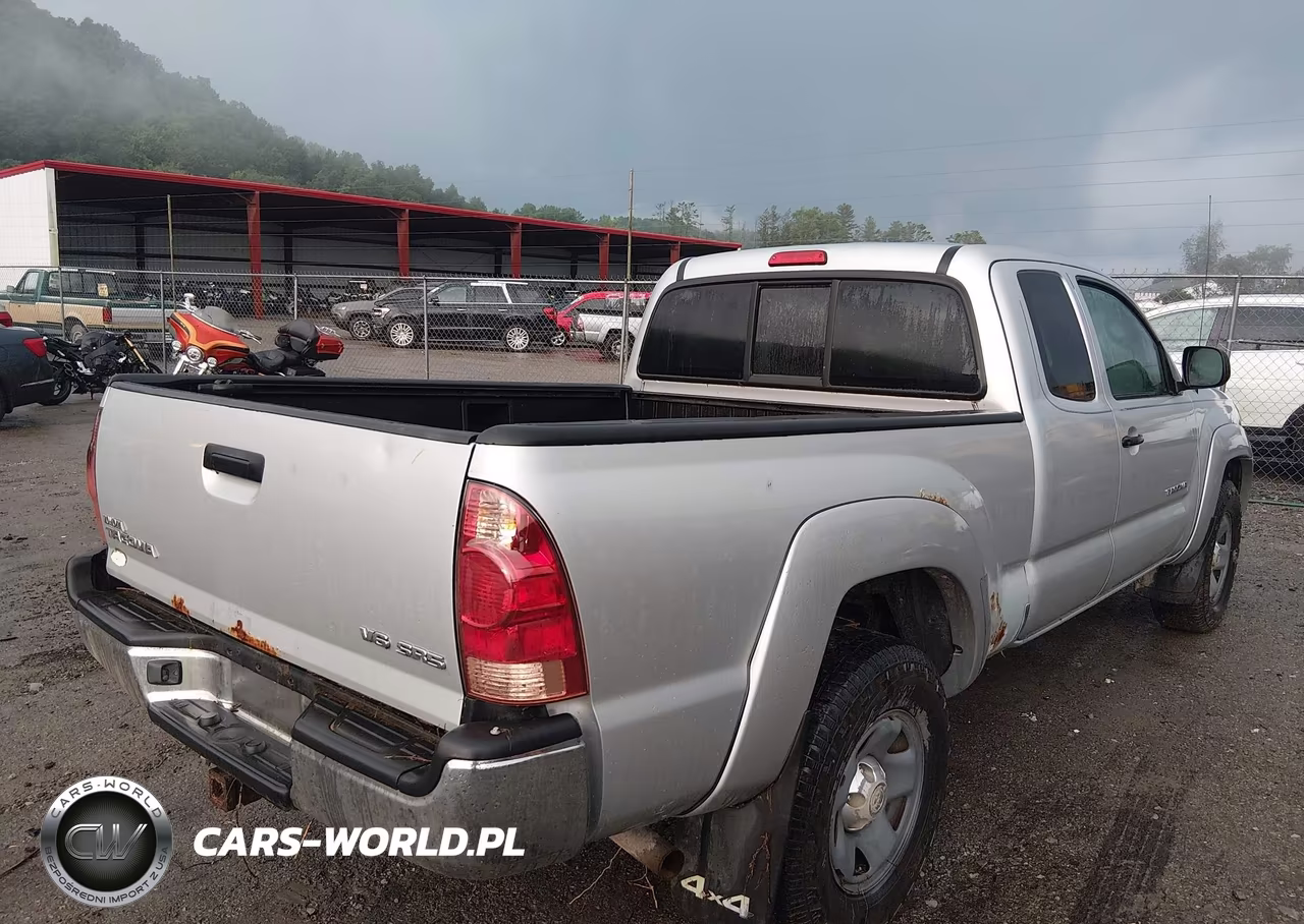 2007 Toyota Tacoma Base V6 VIN:5TEUU42N67Z442880 - 4