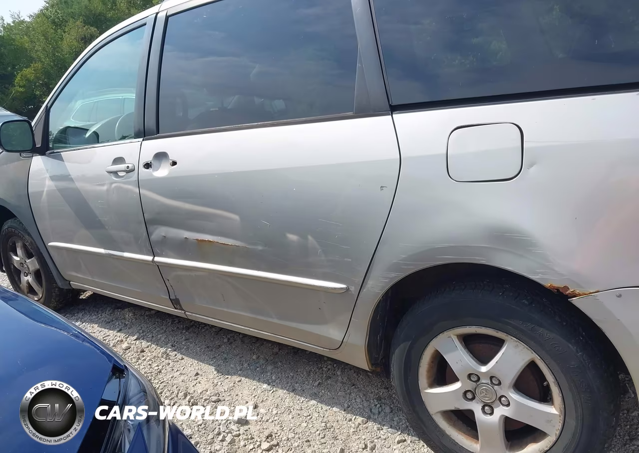 2004 Toyota Sienna Le VIN:5TDZA23C94S191278 - 13