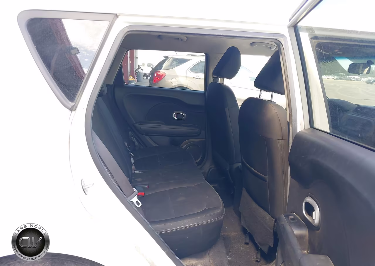 2014 Kia Soul VIN:KNDJN2A23E7094858 - 8