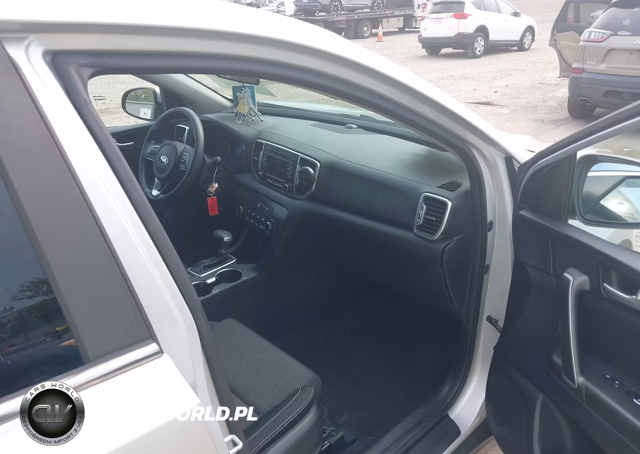 2018 Kia Sportage Lx VIN:KNDPM3AC2J7301665 - 5