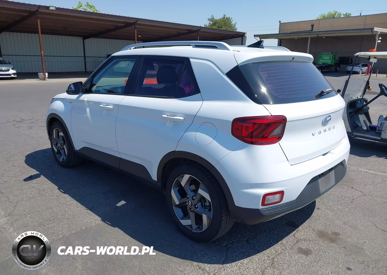 2021 Hyundai Venue Sel VIN:KMHRC8A39MU129550 - 3
