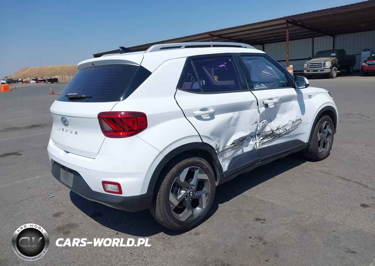 2021 Hyundai Venue Sel VIN:KMHRC8A39MU129550 - 4