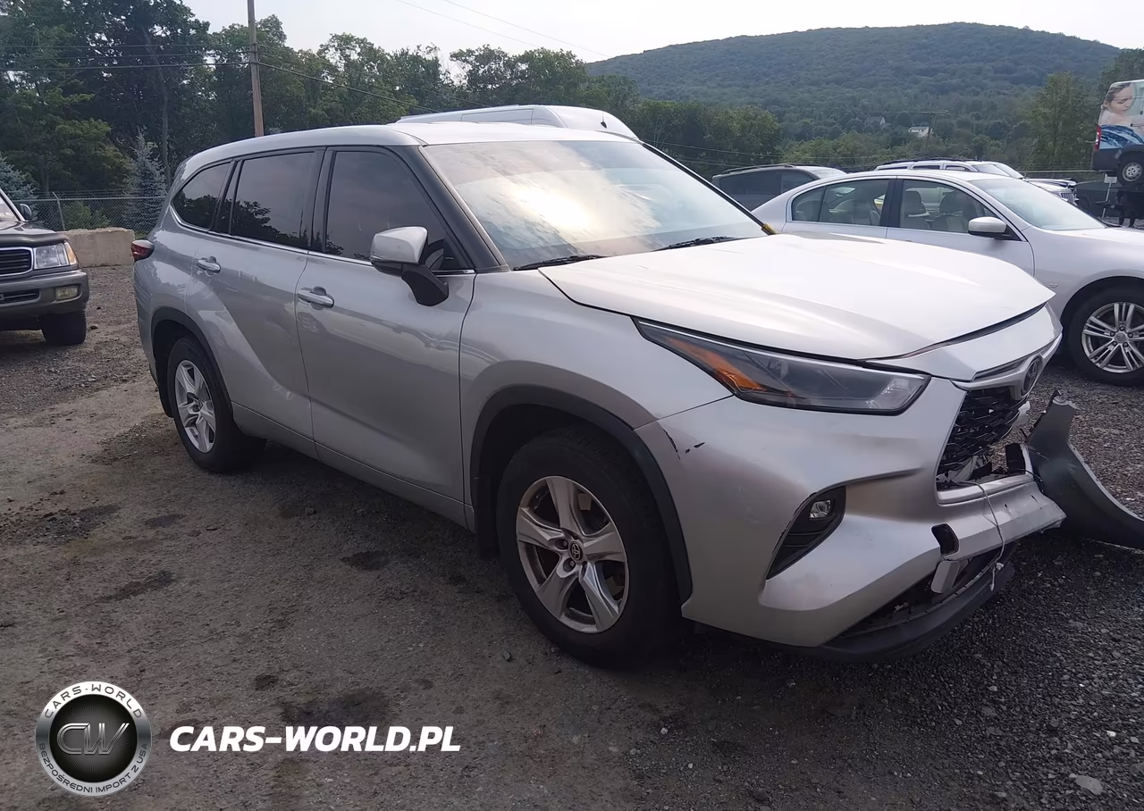2022 Toyota Highlander Le