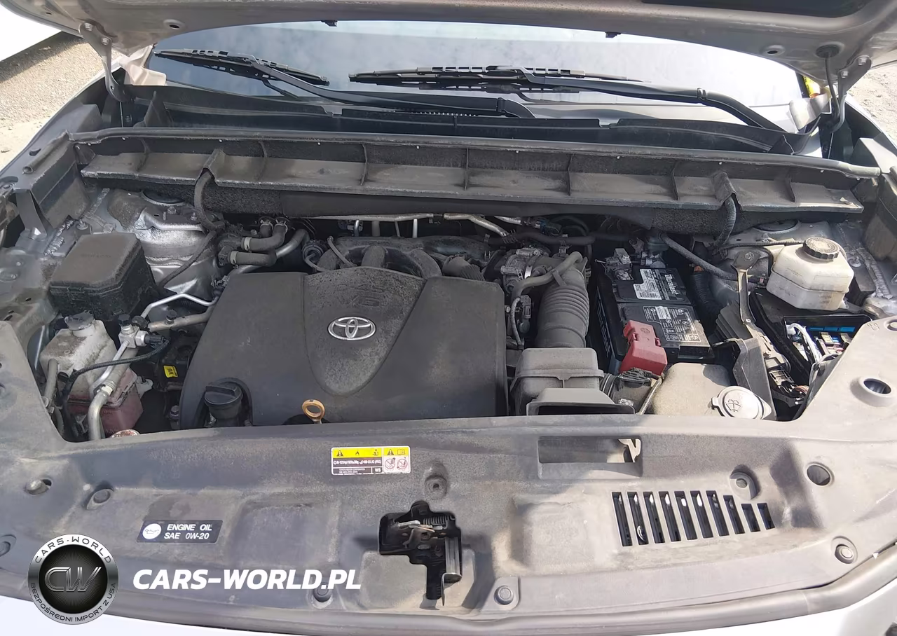 2022 Toyota Highlander Le VIN:5TDBZRBH2NS582015 - 10