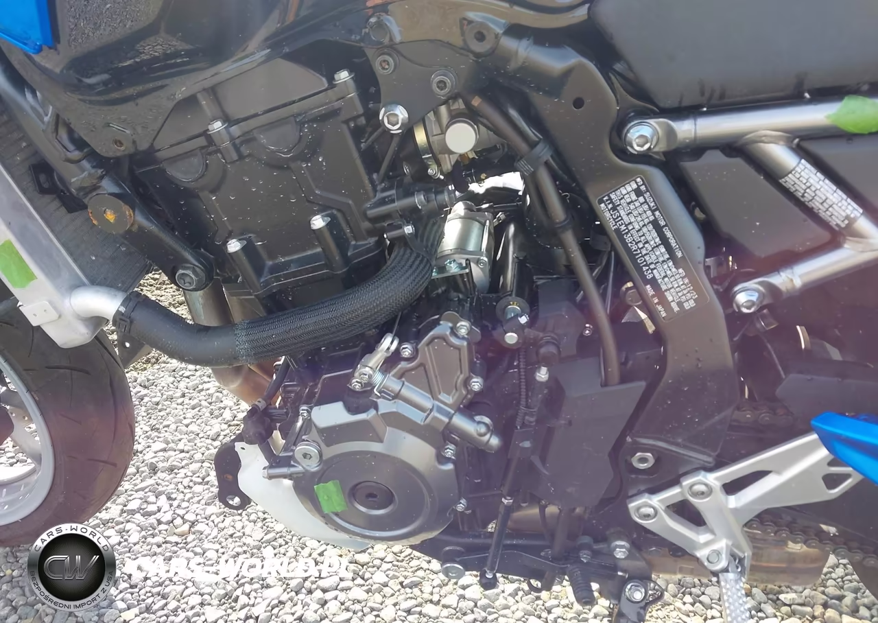 2024 Suzuki Gsx800 F VIN:JS1EM13B2R7101438 - 9