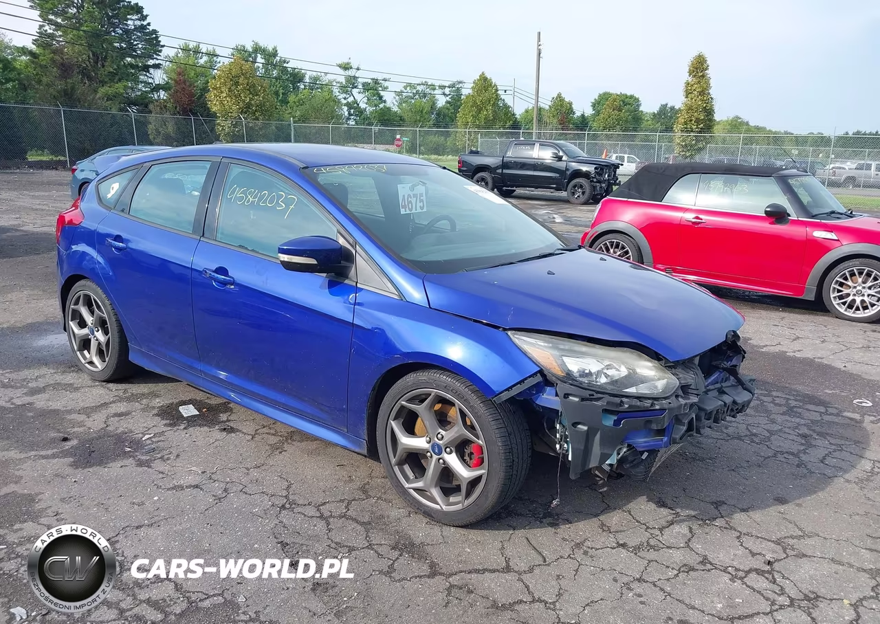2014 Ford Focus St – zdjęcie 1 z 16