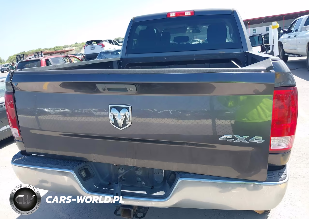 2018 Ram 2500 Tradesman 4X4 6'4 Box VIN:3C6UR5CJ8JG205952 - 16