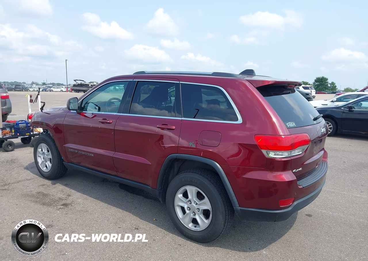 2017 Jeep Grand Cherokee Laredo VIN:1C4RJFAG1HC772925 - 3