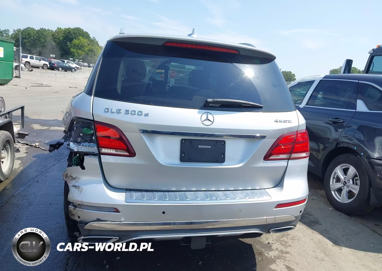 2016 Mercedes-Benz Gle 300D 4Matic VIN:4JGDA0EB5GA736666 - 16