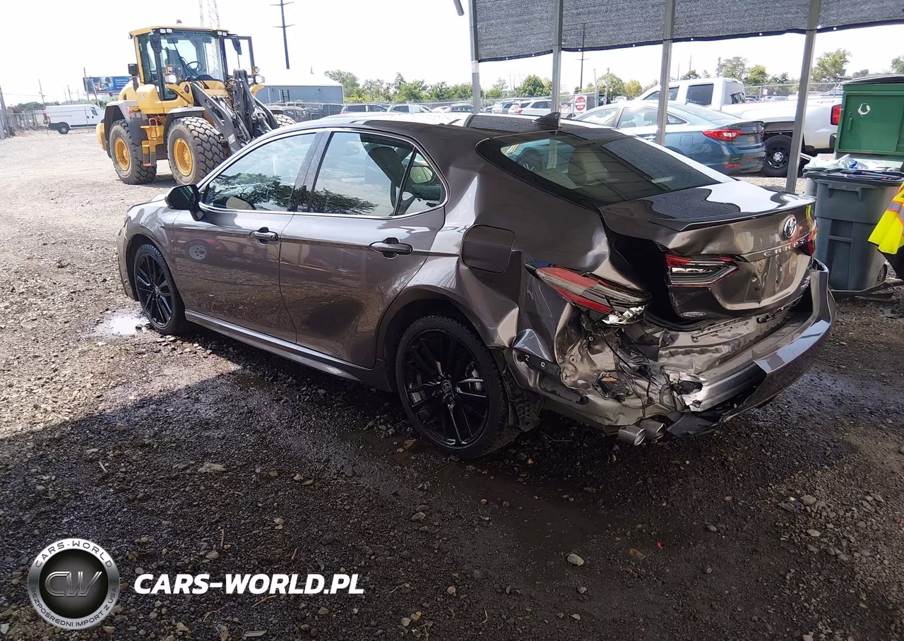 2024 Toyota Camry Hybrid Xse VIN:4T1K31AK0RU071660 - 3