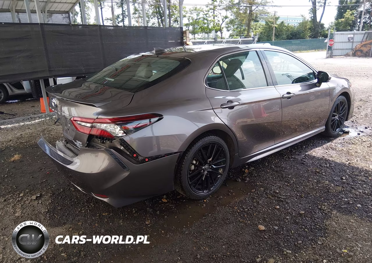 2024 Toyota Camry Hybrid Xse VIN:4T1K31AK0RU071660 - 4