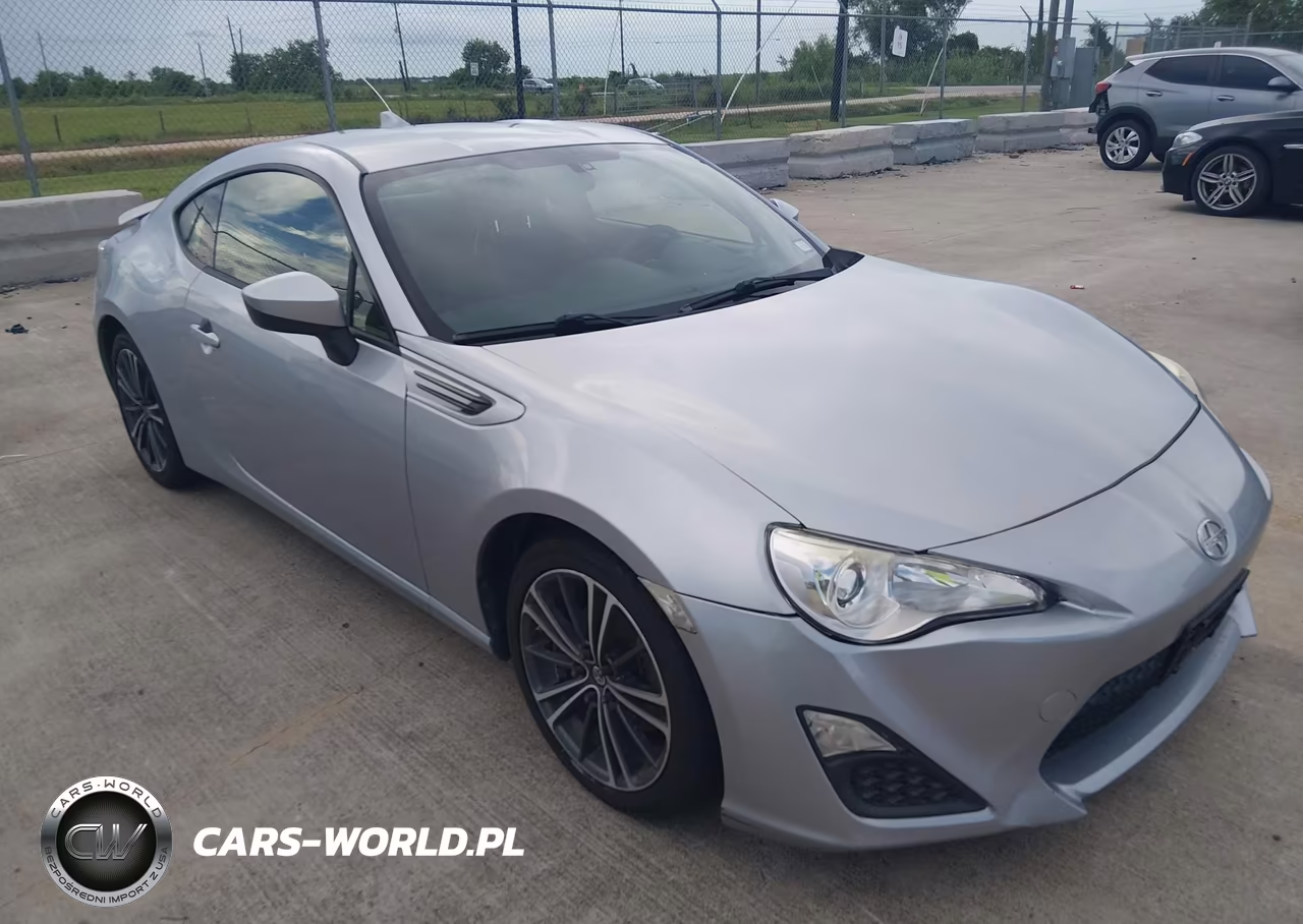 2015 Scion Fr-S – zdjęcie 1 z 16