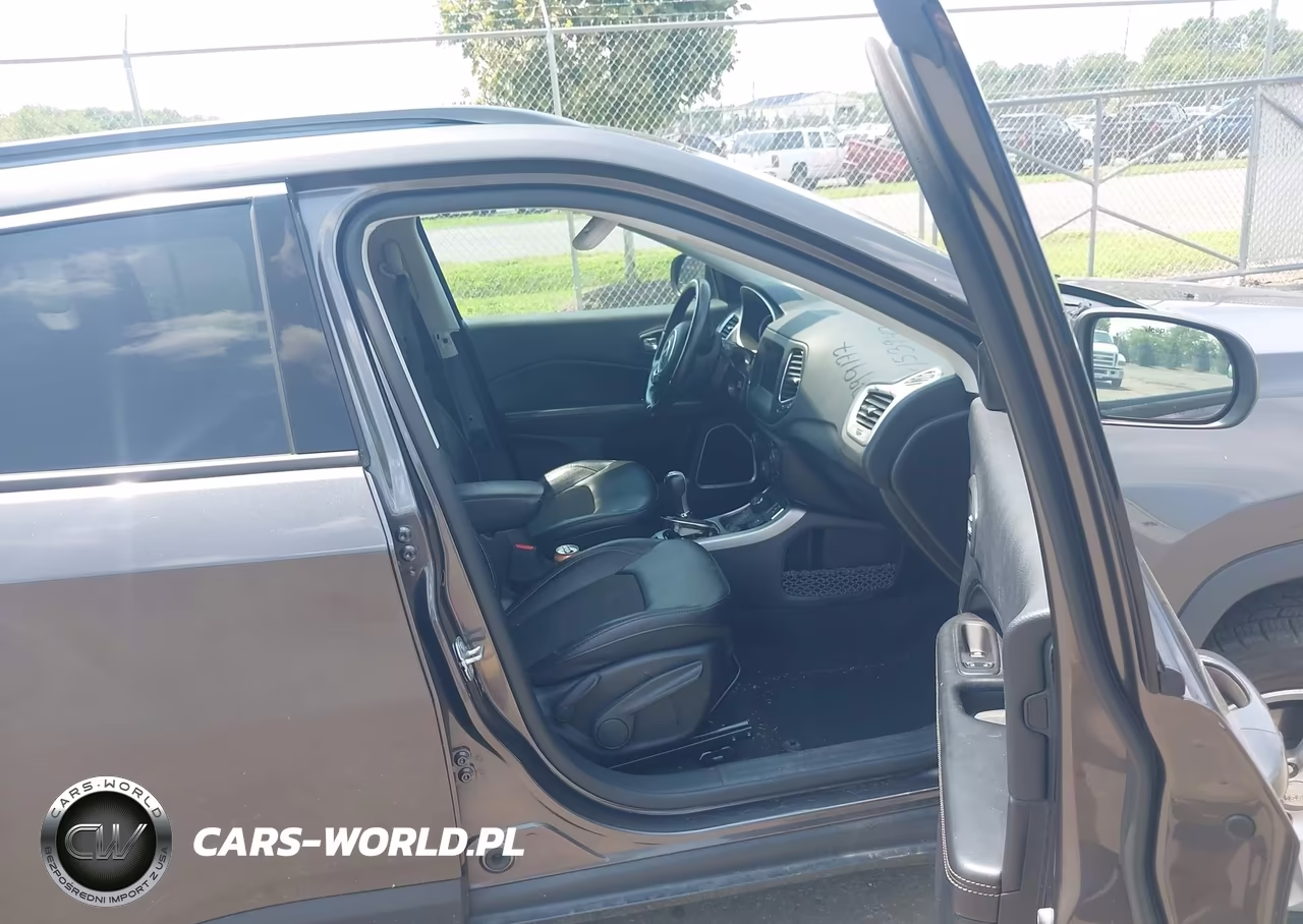 2020 Jeep Compass Latitude 4X4 VIN:3C4NJDBB2LT153947 - 5