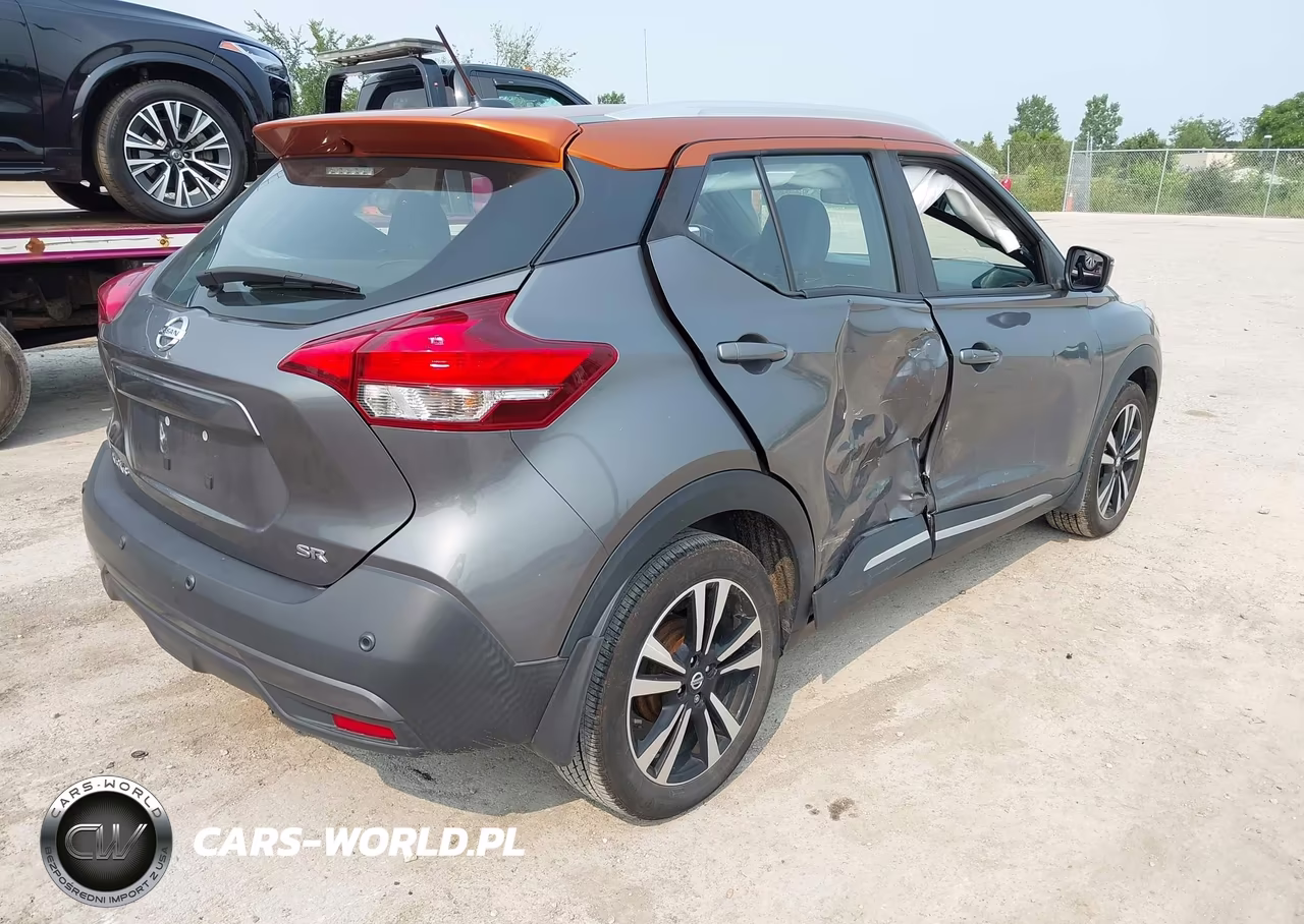 2020 Nissan Kicks Sr Xtronic Cvt VIN:3N1CP5DV0LL554645 - 4