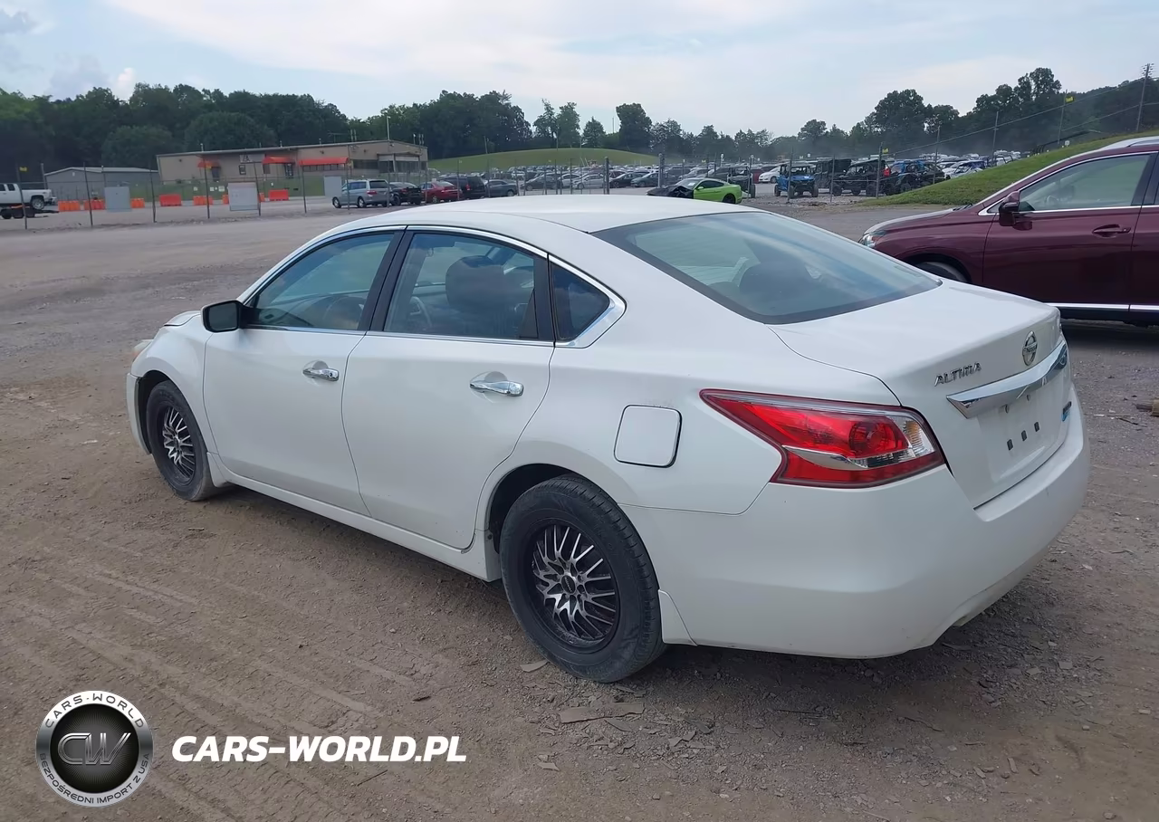 2013 Nissan Altima 2.5 S VIN:1N4AL3AP2DC125150 - 3