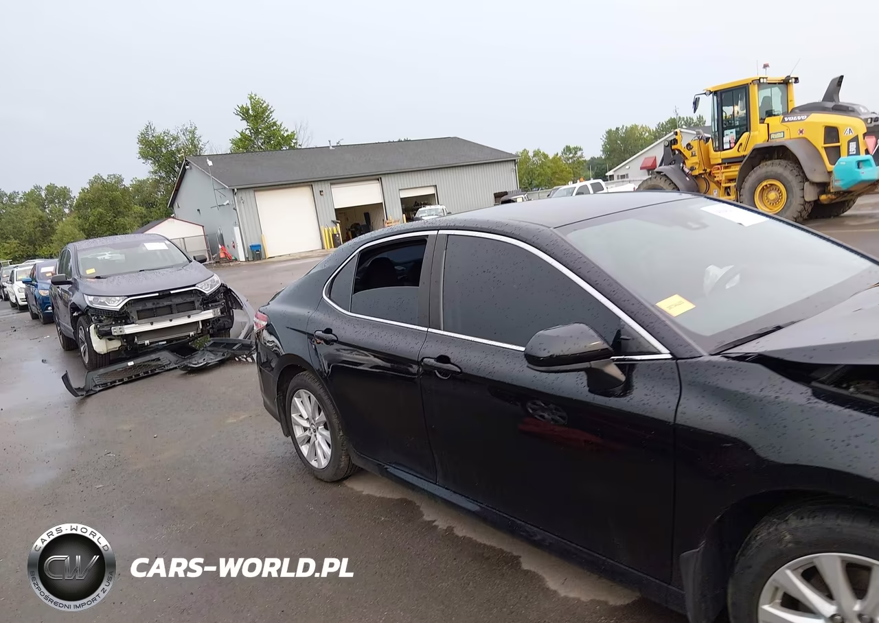 2019 Toyota Camry Le VIN:4T1B11HK2KU760729 - 12