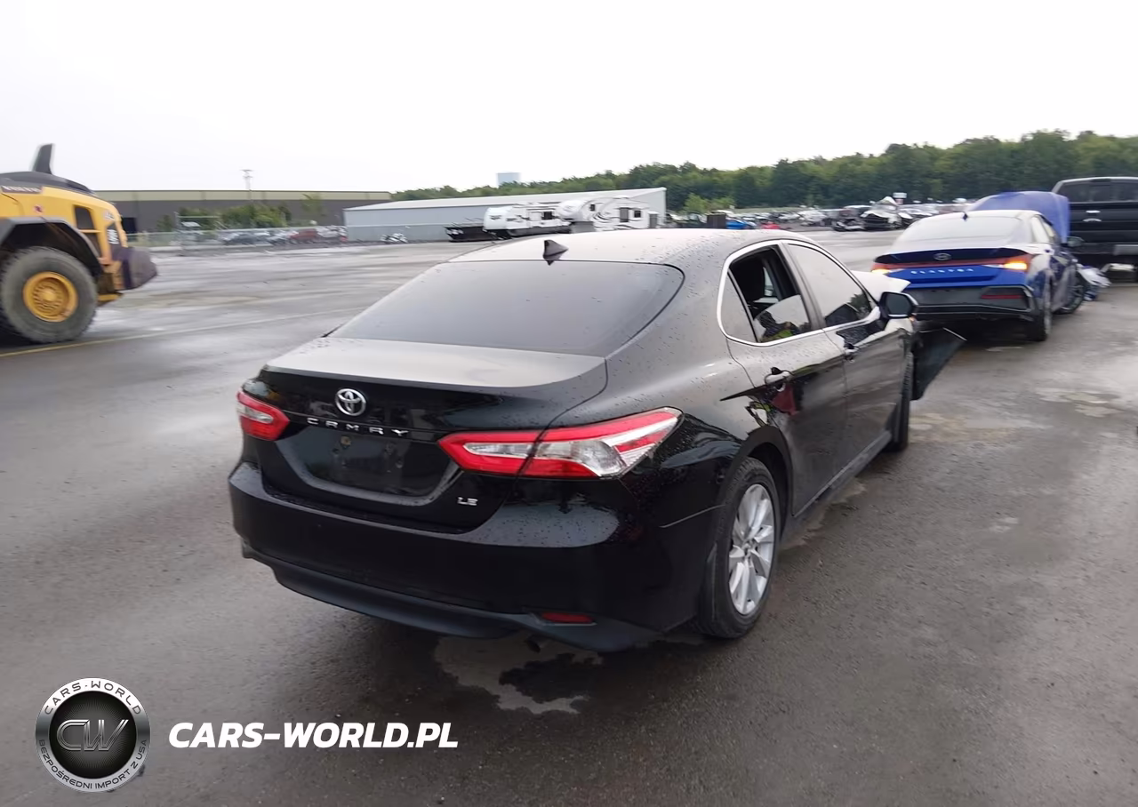 2019 Toyota Camry Le VIN:4T1B11HK2KU760729 - 4
