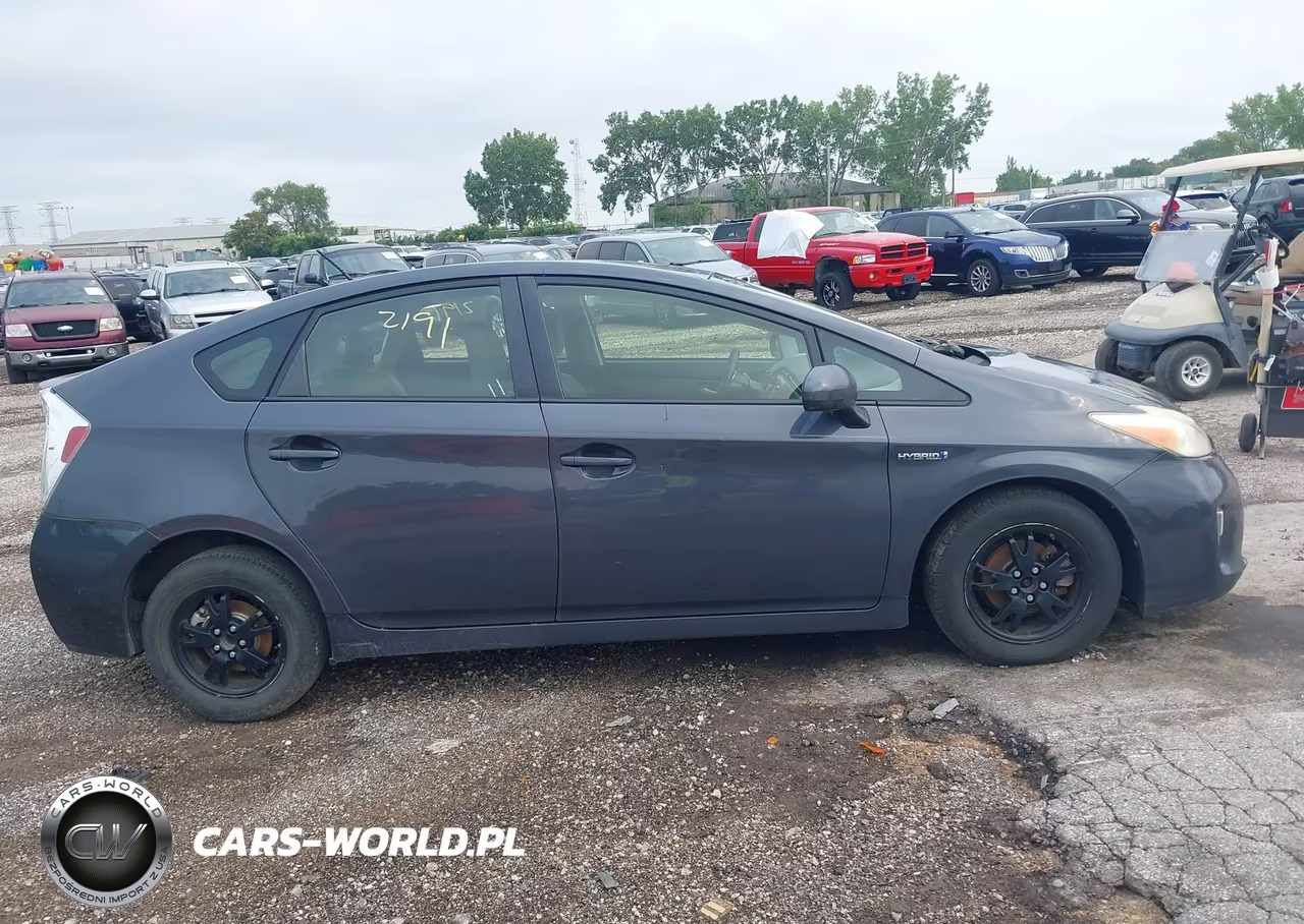 2012 Toyota Prius Two VIN:JTDKN3DU7C5477184 - 13