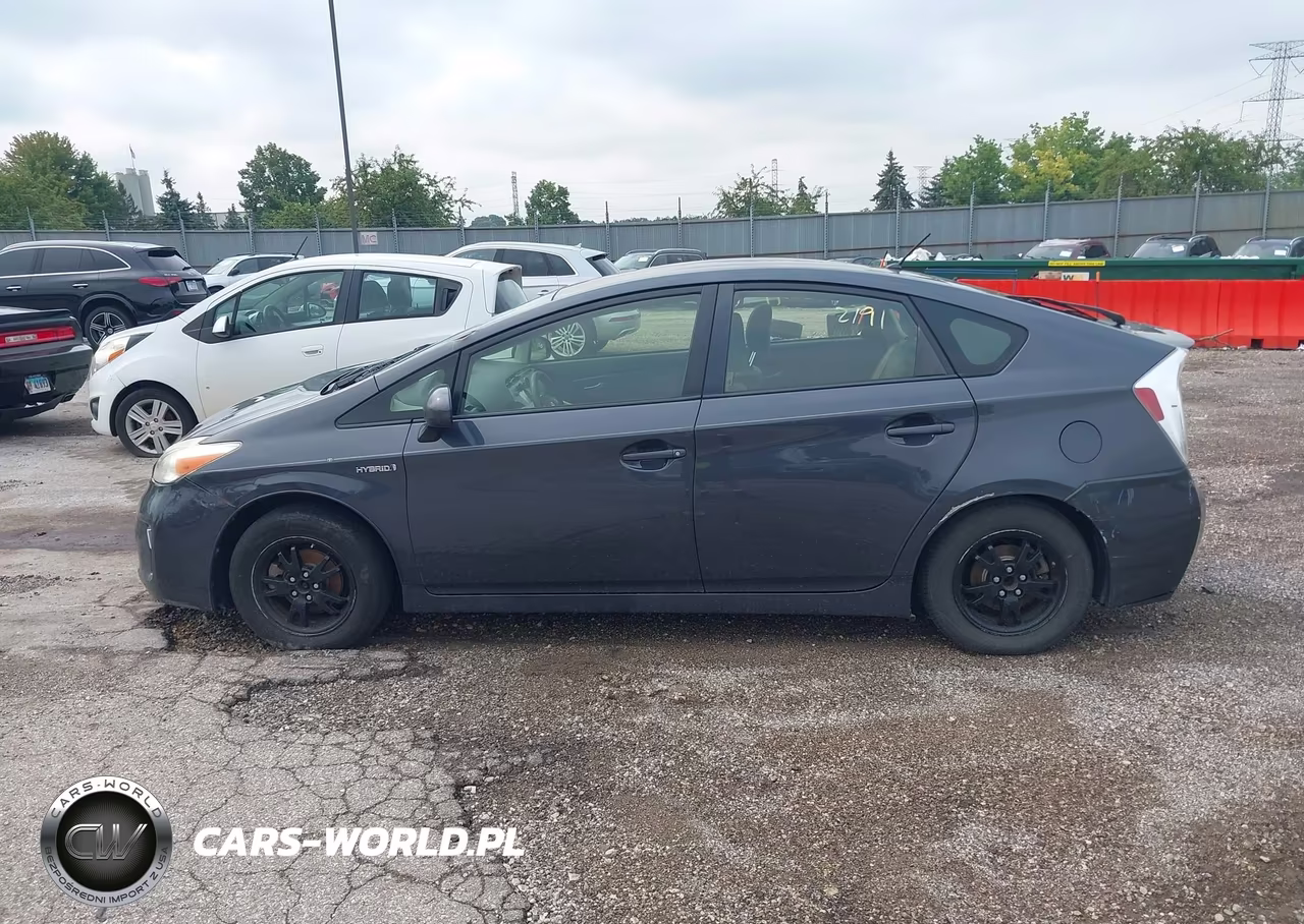 2012 Toyota Prius Two VIN:JTDKN3DU7C5477184 - 14