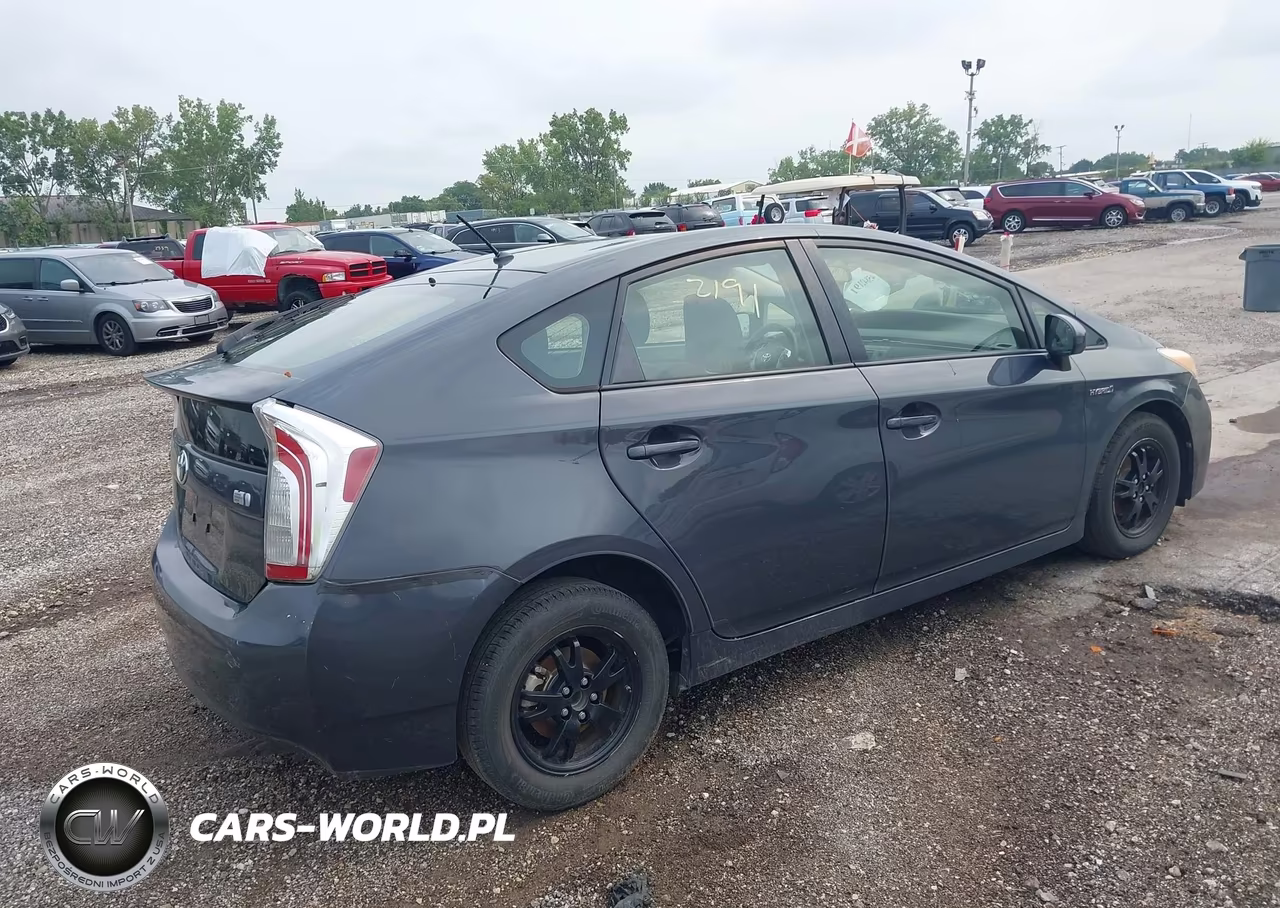 2012 Toyota Prius Two VIN:JTDKN3DU7C5477184 - 4