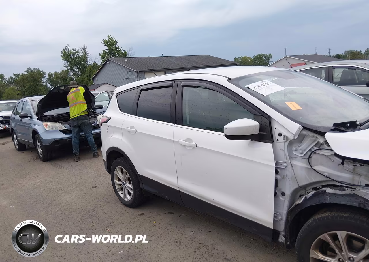 2017 Ford Escape Se VIN:1FMCU0GD0HUC46055 - 14