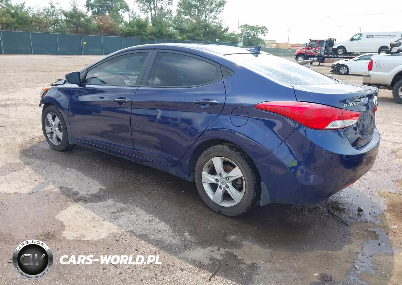 2013 Hyundai Elantra Gls VIN:5NPDH4AE2DH412182 - 3