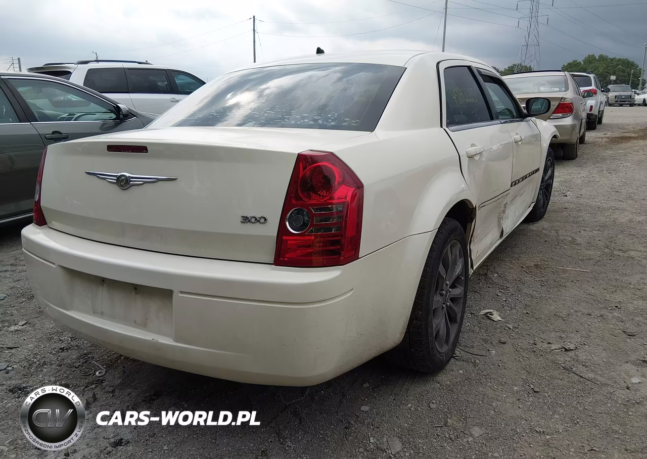 2008 Chrysler 300 Lx VIN:2C3LA43R88H273050 - 4