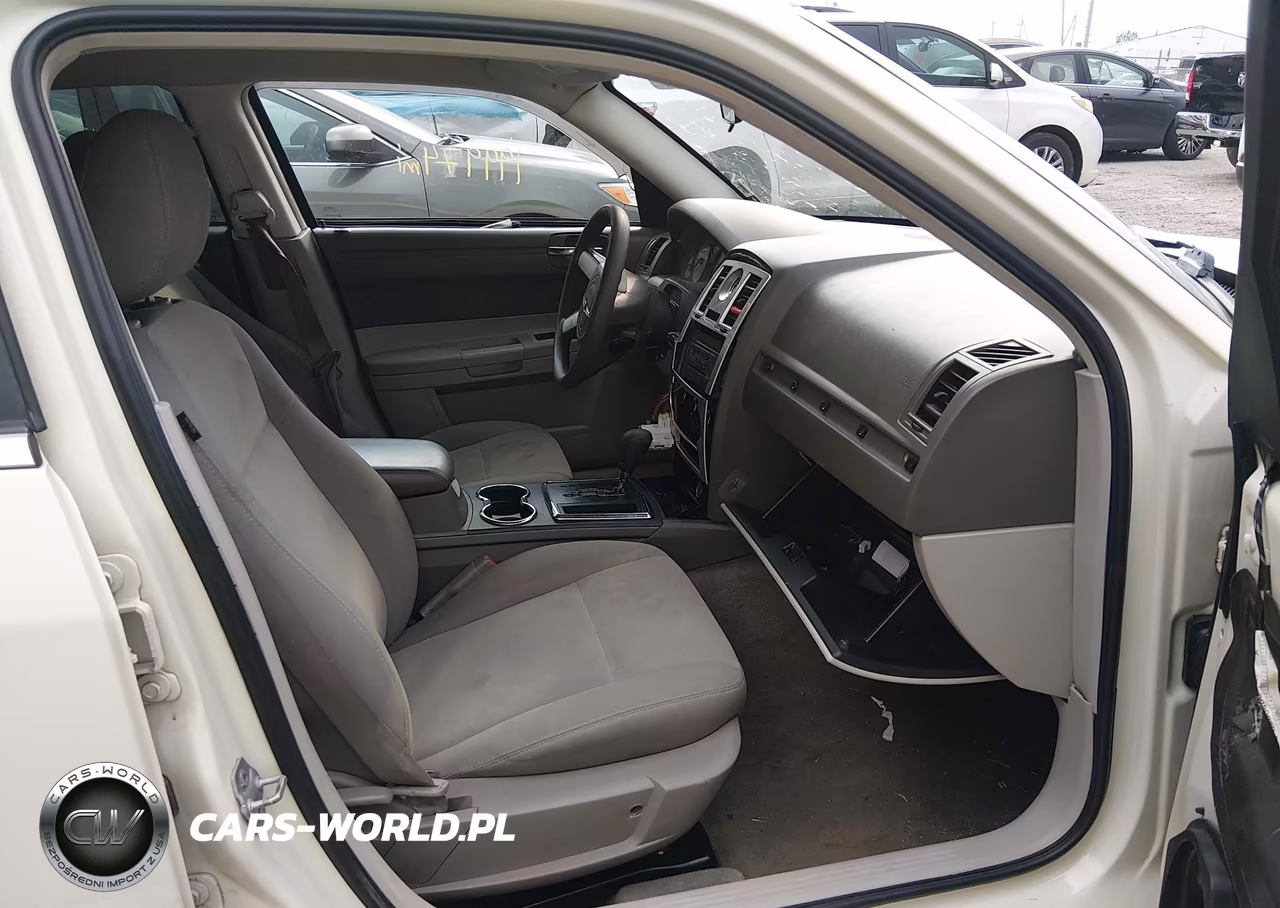 2008 Chrysler 300 Lx VIN:2C3LA43R88H273050 - 5