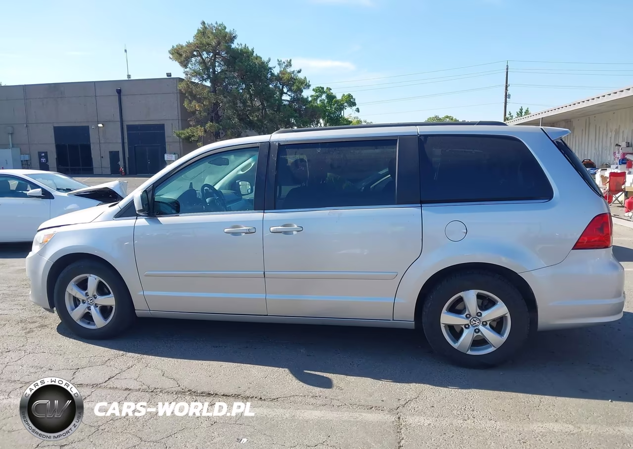 2011 Volkswagen Routan Se VIN:2V4RW3DG2BR772609 - 14