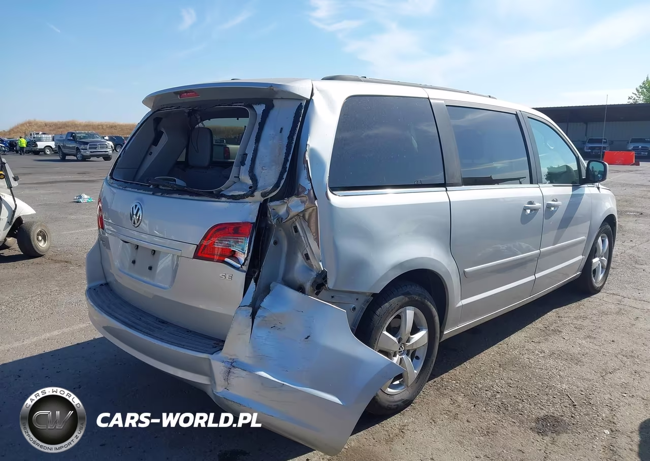 2011 Volkswagen Routan Se VIN:2V4RW3DG2BR772609 - 4
