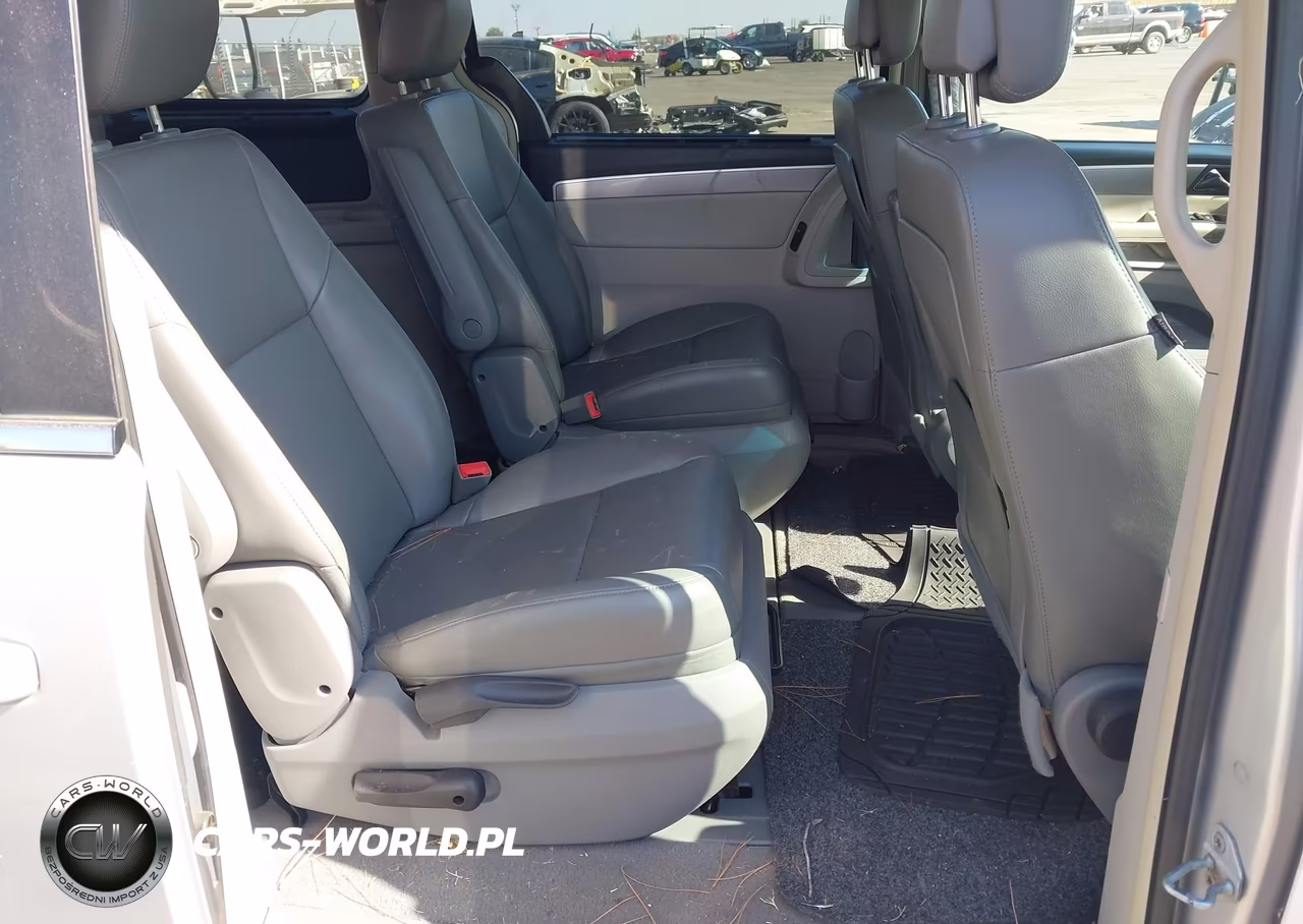 2011 Volkswagen Routan Se VIN:2V4RW3DG2BR772609 - 8