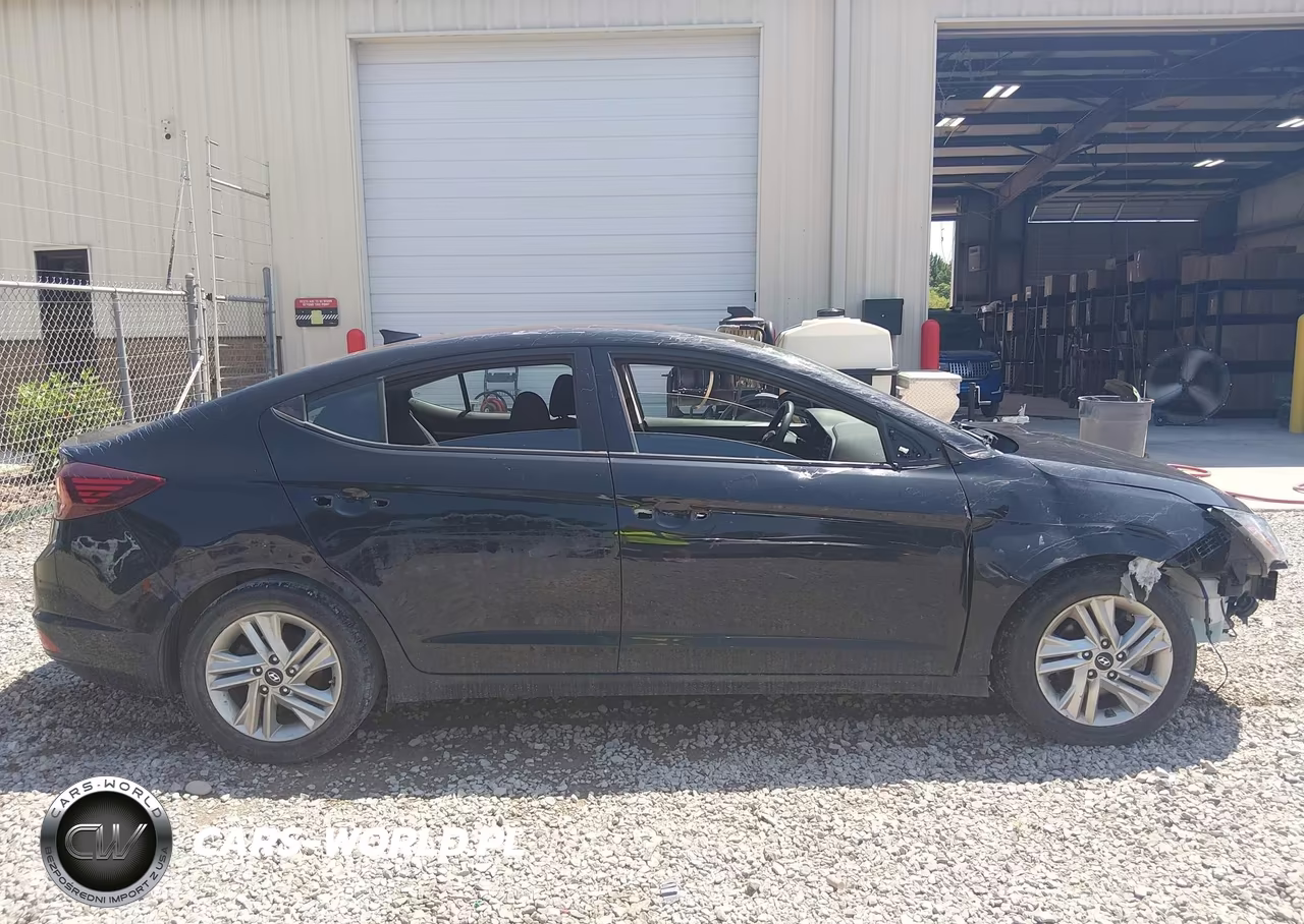 2020 Hyundai Elantra Sel VIN:5NPD84LF9LH553674 - 13